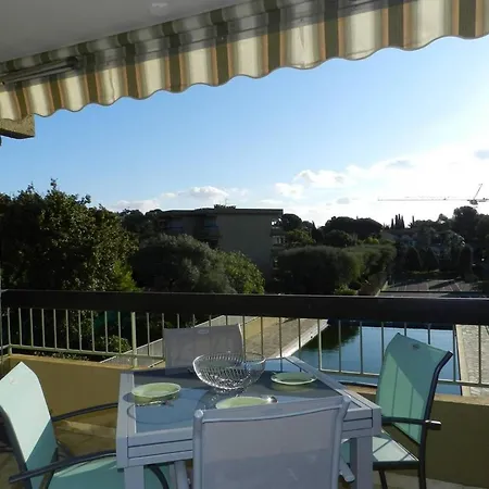 2 Pieces Avec Piscine, Proche Et Commerces - - Fr-1-251-796 公寓 *